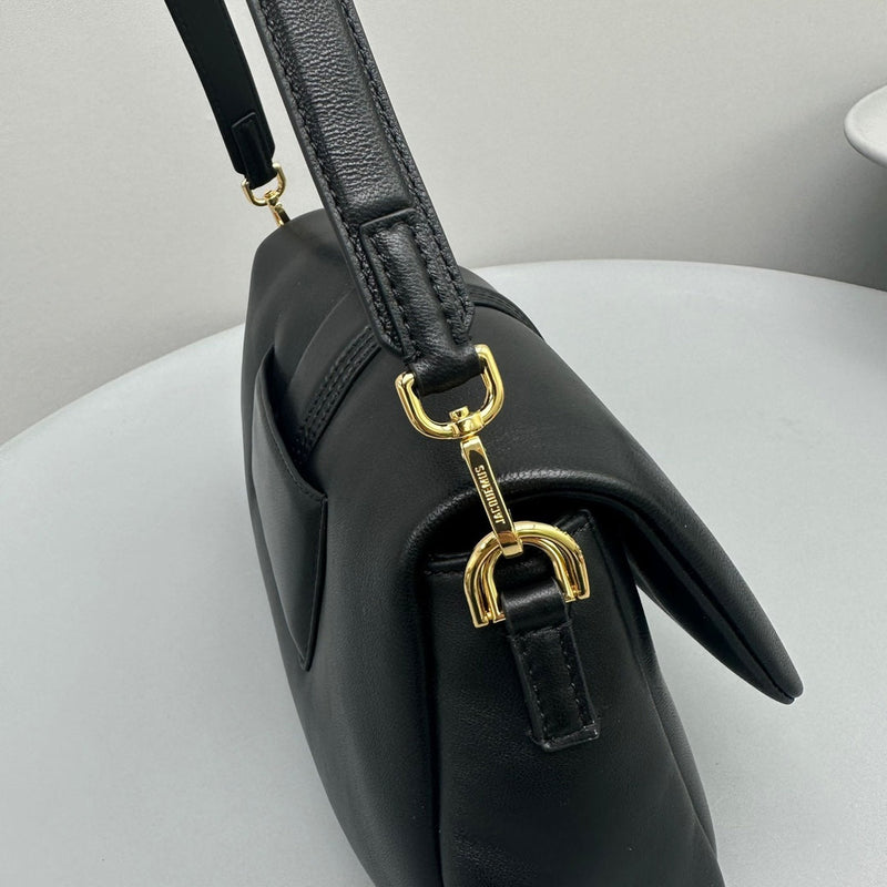 Bolsa Modelo Jacquemus Le Bambimou Acolchoada