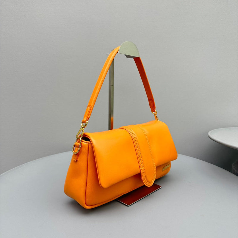 Bolsa Modelo Jacquemus Le Bambimou Acolchoada