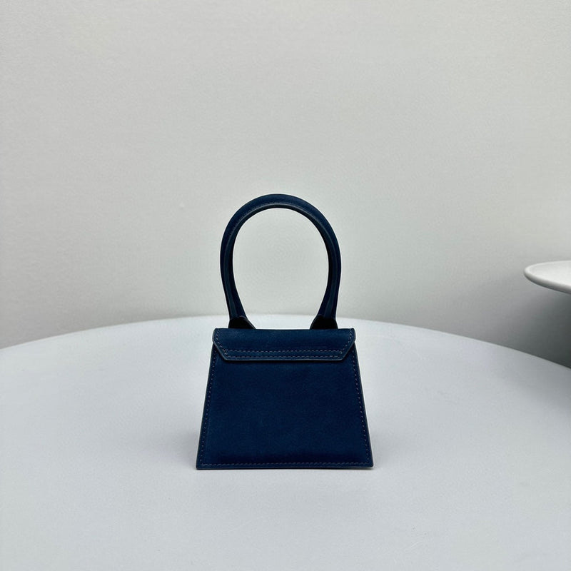 Bolsa Modelo Jacquemus Le Chiquito Nobuck