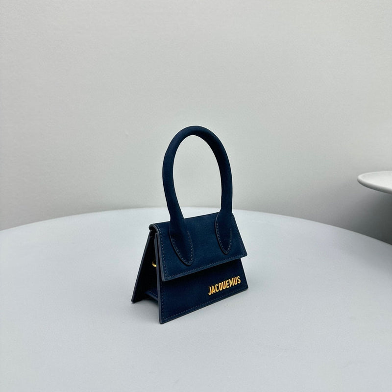 Bolsa Modelo Jacquemus Le Chiquito Nobuck