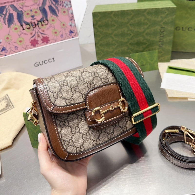 Bolsa Modelo Gucci  mini Alça color com detalhe Horsebit 1955