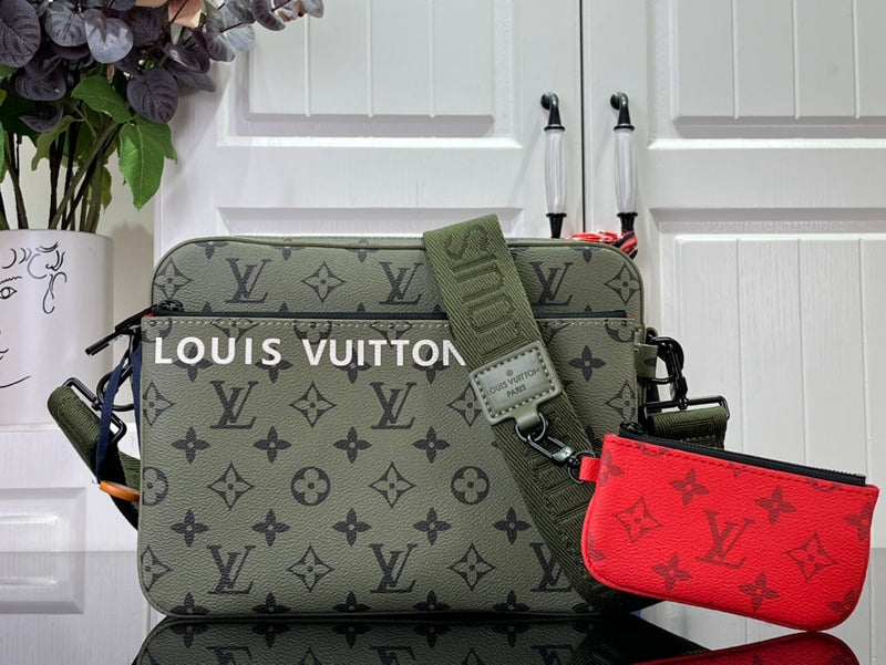 Bolsa Modelo Louis Vuitton Pouchete Voyage Souple