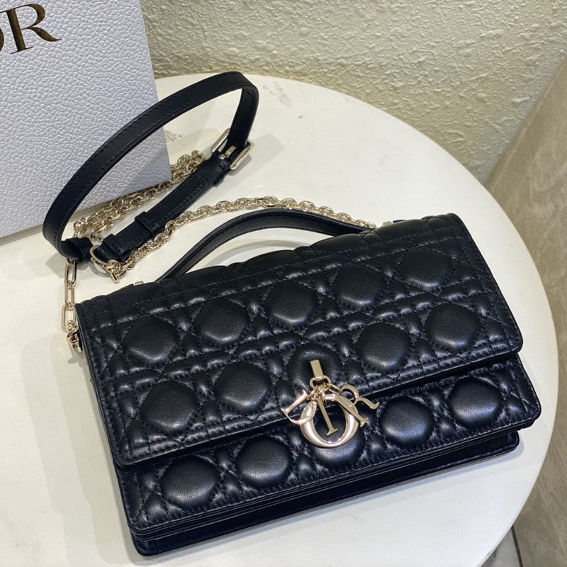 Bolsa Modelo Dior Miss Dior