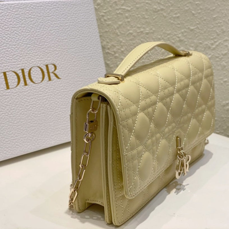 Bolsa Modelo Dior Miss Dior