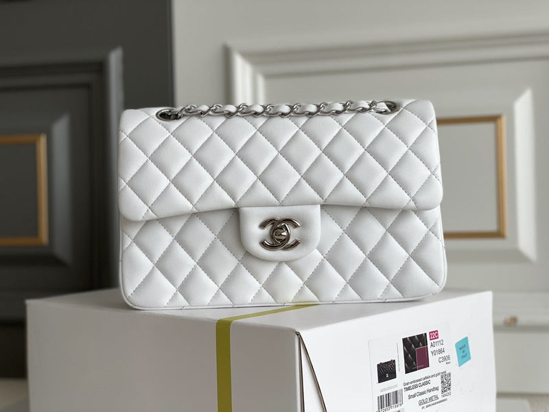 Bolsa Jumbo Classic Double Flap Lambskin Chanel